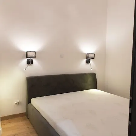 New Loft Style Appartman In The Heart Of The Lägenhet