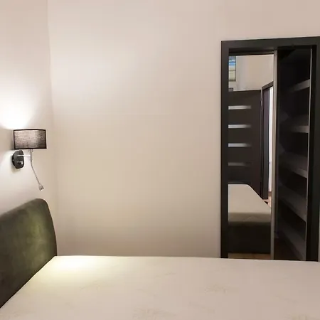 New Loft Style Appartman In The Heart Of The Lägenhet