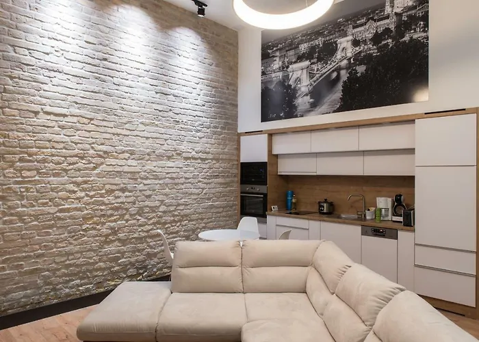 New Loft Style Appartman In The Heart Of The Budapeşte